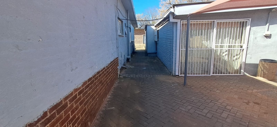 10 Bedroom Property for Sale in Universitas Free State